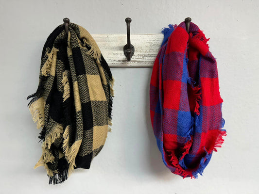 Checkered Infinity Scarves (2 Colors)